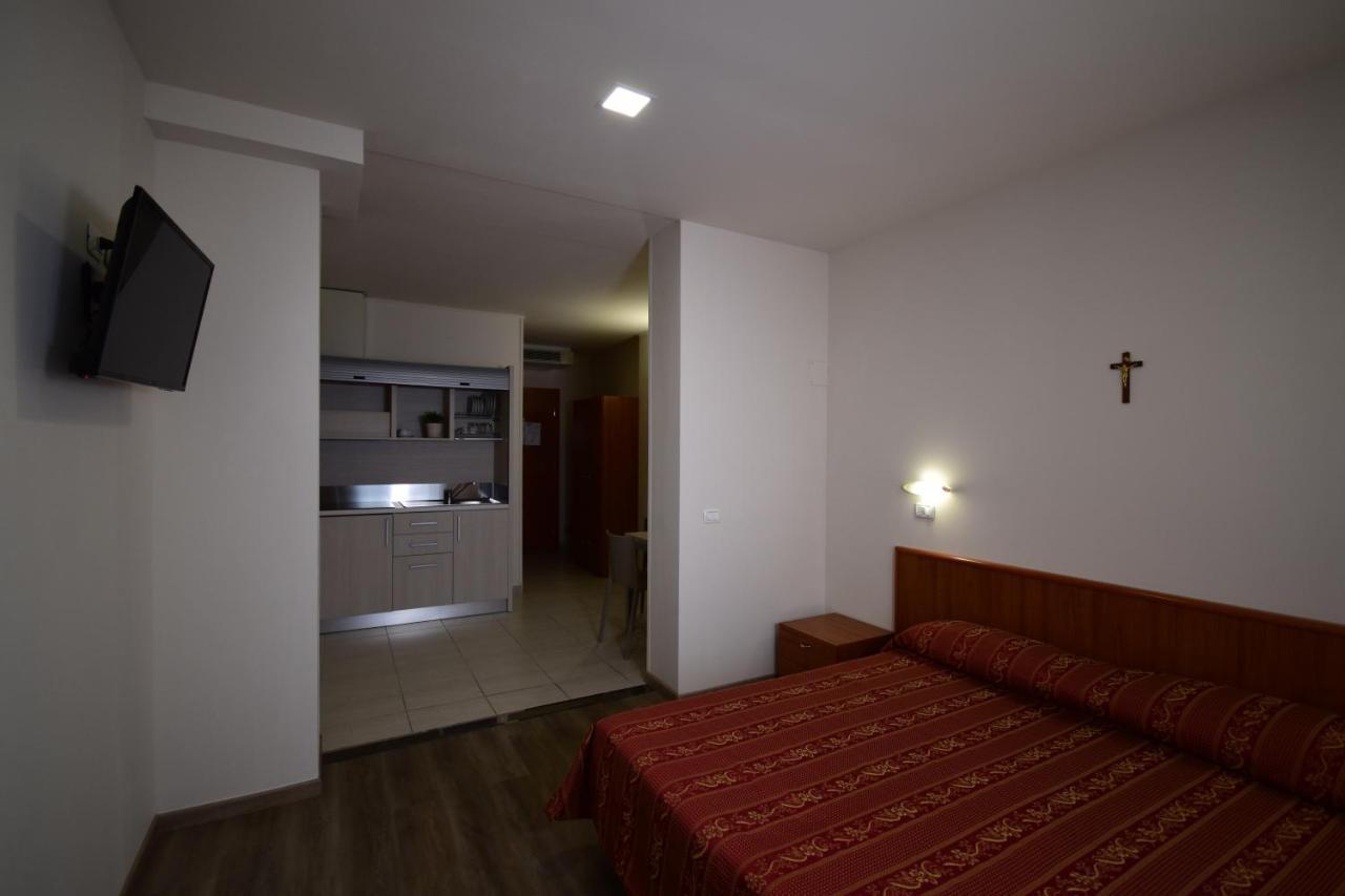 Hotel E Appartamenti La Solaria San Giovanni Rotondo Extérieur photo