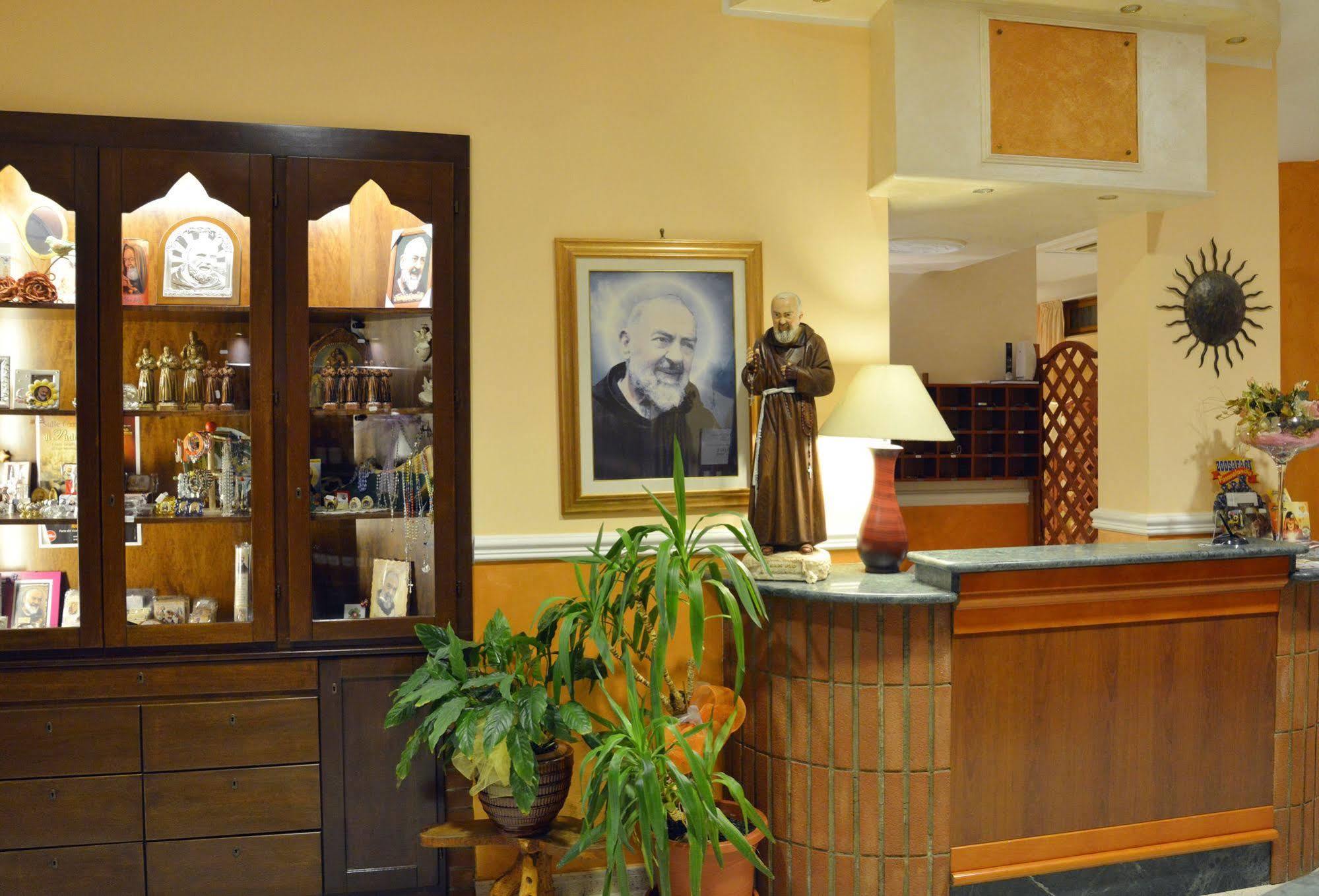 Hotel E Appartamenti La Solaria San Giovanni Rotondo Extérieur photo