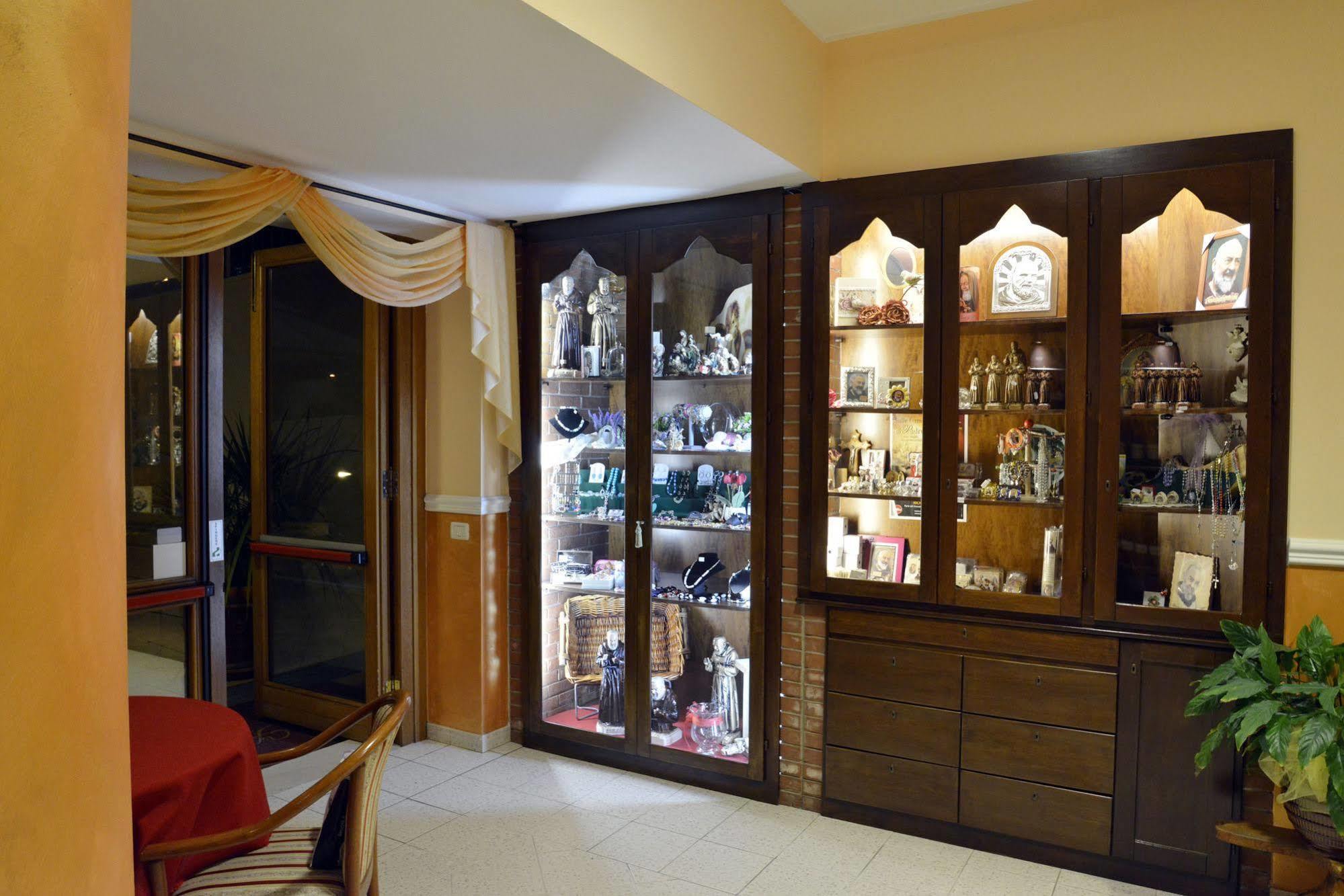 Hotel E Appartamenti La Solaria San Giovanni Rotondo Extérieur photo